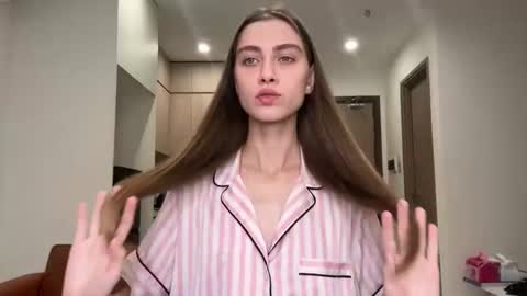 verablanc online show from April 2026 07:22:02 PM