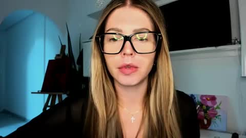 Lolitalolz online show from September 2025 06:33:02 PM