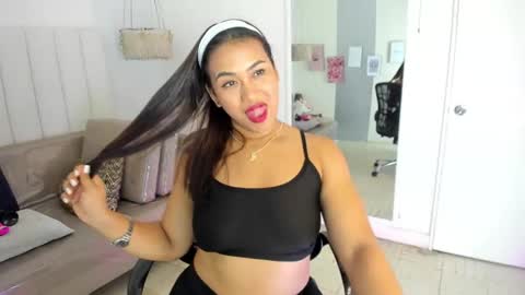 Snapshot of veronica_b07 chatting on April 2026 08:57:02 PM Veronica3 online show from April 2026 08:57:02 PM