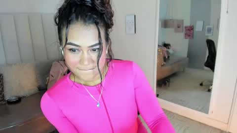 Snapshot of veronica_b07 chatting on May 2026 04:12:02 PM Veronica3 online show from May 2026 04:12:02 PM