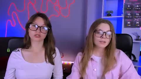 Ronni online show from July 2026 07:27:02 PM