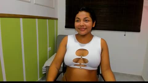 VERONICA online show from November 2025 03:13:02 PM