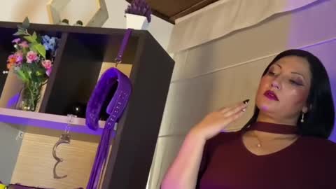 Vero Milf online show from February 2025 03:59:02 PM