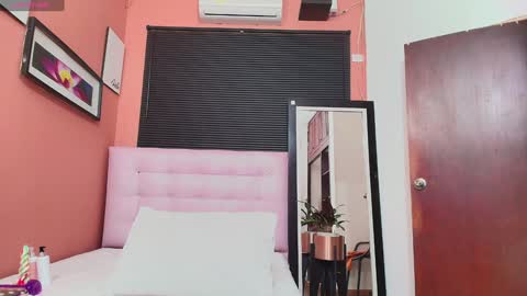 Veronica online show from January 2025 12:24:01 PM