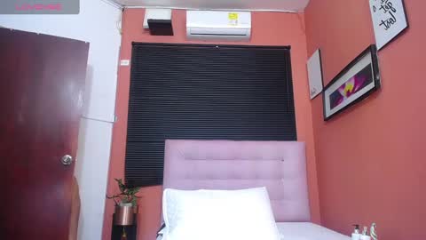 Veronica online show from February 2025 12:31:01 PM