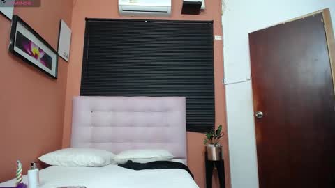 Veronica online show from March 2025 12:33:02 PM