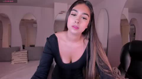 Snapshot of veronicablue1 chatting on July 2026 09:38:01 AM Vero online show from July 2026 09:38:01 AM