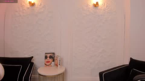 Snapshot of veronicablue1 chatting on July 2026 09:29:02 AM Vero online show from July 2026 09:29:02 AM