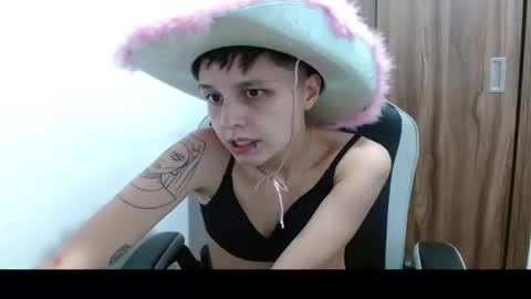 Snapshot of veronicaelite16 chatting on December 2024 03:30:02 AM Veronica Clark online show from December 2024 03:30:02 AM