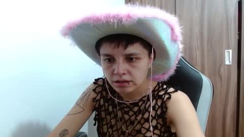 Snapshot of veronicaelite16 chatting on December 2024 10:32:01 PM Veronica Clark online show from December 2024 10:32:01 PM