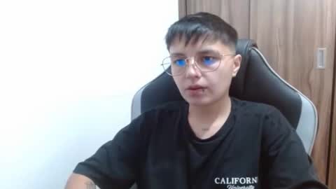 Snapshot of veronicaelite16 chatting on January 2025 01:19:01 AM Veronica Clark online show from January 2025 01:19:01 AM