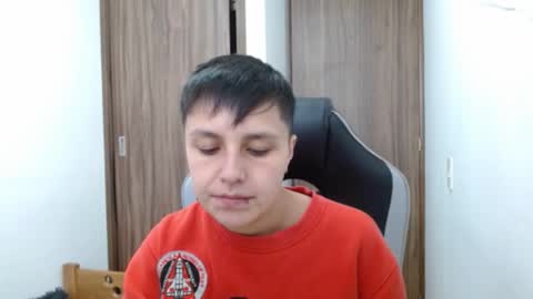 Snapshot of veronicaelite16 chatting on February 2025 12:28:01 PM Veronica Clark online show from February 2025 12:28:01 PM