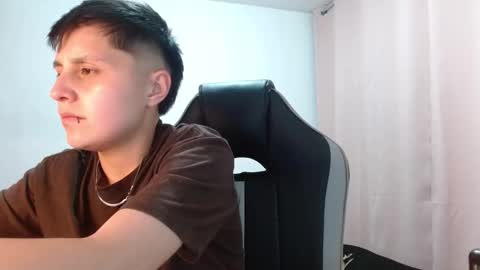 Snapshot of veronicaelite16 chatting on October 2025 03:53:02 AM Veronica Clark online show from October 2025 03:53:02 AM