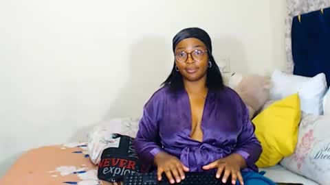Snapshot of veronicarod1 chatting on April 2026 01:42:02 AM veronicarod1 online show from April 2026 01:42:02 AM