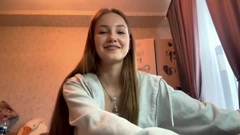 Isabella Moretti online show from April 2026 11:21:02 AM