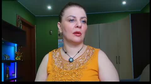 Snapshot of veronikawgold chatting on July 2026 06:07:01 PM VeronikawGold online show from July 2026 06:07:01 PM