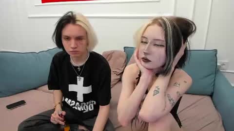 Snapshot of veryraretwins chatting on July 2026 11:18:02 PM veryraretwins online show from July 2026 11:18:02 PM