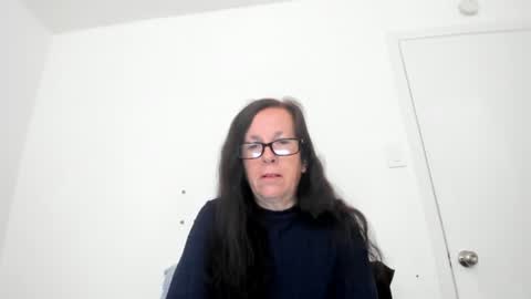 verysassypeachgoddess online show from June 2026 01:03:02 PM