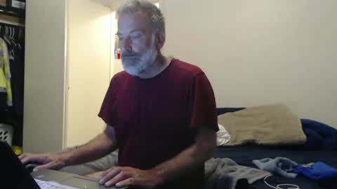 hairy man online show from February 2025 12:52:02 AM