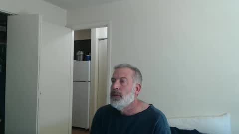 hairy man online show from February 2026 10:02:02 PM