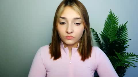 Snapshot of veryveryshygirl chatting on February 2026 02:35:01 PM Ana online show from February 2026 02:35:01 PM