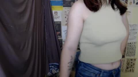 veryveryvery_shy online show from November 2025 08:42:01 AM