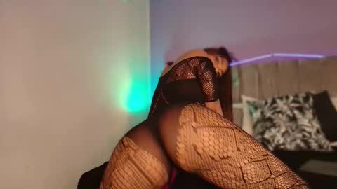 Sthefanny online show from February 2025 10:51:01 PM