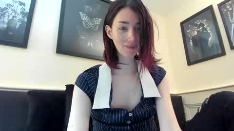 Snapshot of vesper_luxe chatting on March 2026 04:29:04 AM Vesper online show from March 2026 04:29:04 AM