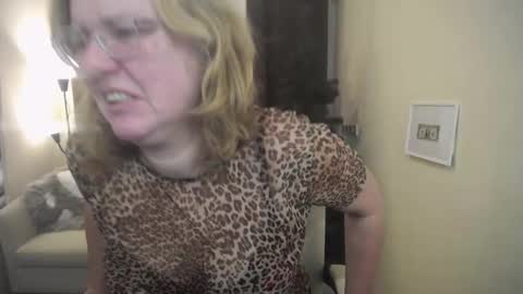 vestawoody online show from November 2025 07:19:02 AM