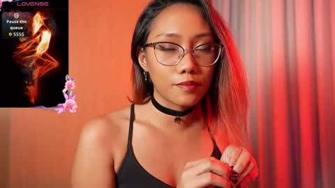 Snapshot of vexanyx chatting on May 2026 11:30:02 AM Vexa Nyx online show from May 2026 11:30:02 AM