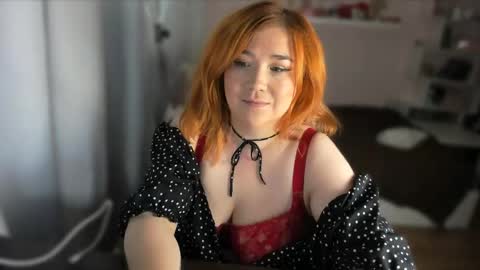Snapshot of vi__vixen chatting on May 2026 02:26:01 PM Vi Vixen online show from May 2026 02:26:01 PM