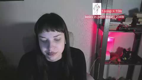 VIKA online show from March 2025 05:45:01 PM