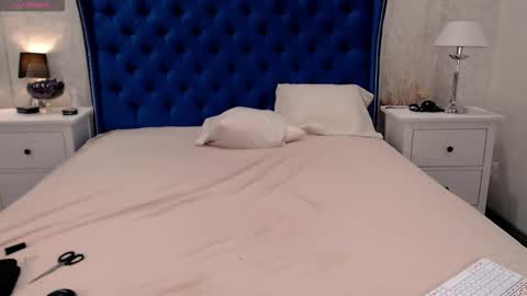 Via online show from October 2025 01:30:02 AM