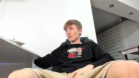 vibemygirl online show from January 2025 01:32:01 PM