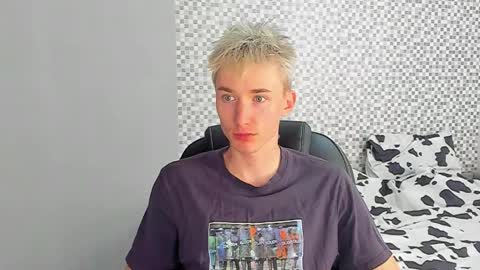 vibemygirl online show from September 2025 10:17:02 AM