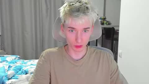 vibemygirl online show from October 2025 01:19:01 PM