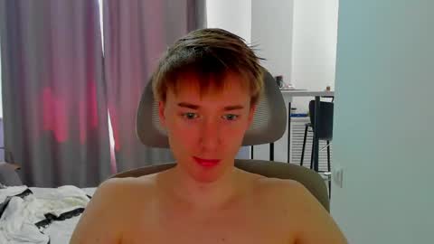 Snapshot of vibemygirl chatting on May 2026 07:36:02 AM vibemygirl online show from May 2026 07:36:02 AM