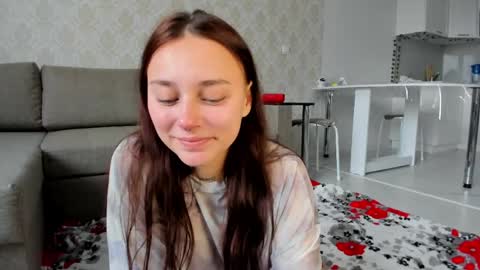 Snapshot of vibeshifter_ chatting on May 2026 12:12:01 PM Eleonora online show from May 2026 12:12:01 PM