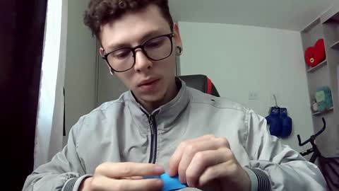 Vicent Brais online show from December 2024 12:47:01 PM