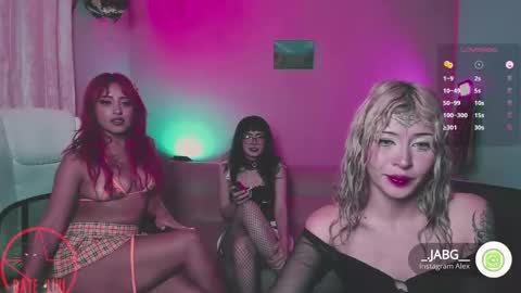 Sophie and Stan  online show from October 2025 03:15:02 AM