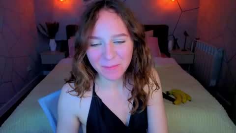 Snapshot of vicki_milles chatting on June 2026 08:46:02 AM vicki_milles online show from June 2026 08:46:02 AM