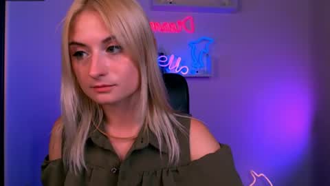 vicky_kim online show from July 2026 07:39:01 PM