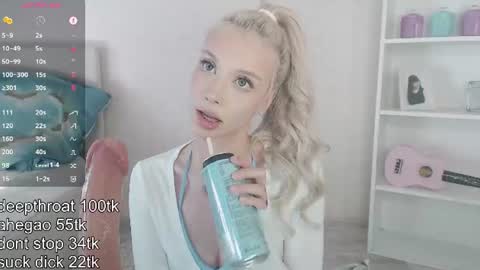 Snapshot of vickyfuckingdoll chatting on July 2026 01:31:02 AM vickyfuckingdoll online show from July 2026 01:31:02 AM