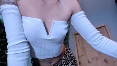 Snapshot of vickyjackson_ chatting on June 2026 12:24:02 AM Victoria online show from June 2026 12:24:02 AM