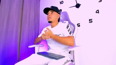 Snapshot of victor_ospina chatting on March 2026 01:11:02 PM victor have a nice day ... online show from March 2026 01:11:02 PM