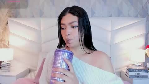 Snapshot of victoria___jonnes chatting on September 2025 12:28:02 PM victoria___jonnes online show from September 2025 12:28:02 PM