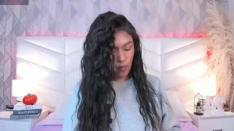 Snapshot of victoria___jonnes chatting on October 2025 12:24:01 PM victoria___jonnes online show from October 2025 12:24:01 PM