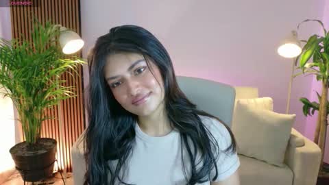 Snapshot of victoria___moon chatting on February 2026 01:29:01 PM victoria online show from February 2026 01:29:01 PM