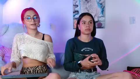 Snapshot of victoria__bear chatting on March 2026 04:02:02 PM victoria online show from March 2026 04:02:02 PM