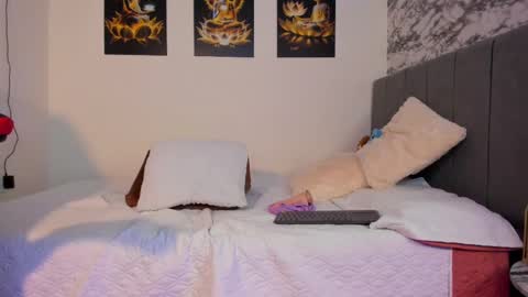 Victoria Coopeer online show from March 2025 11:35:02 PM